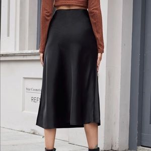 Black Midi Skirt  NEVER WORN